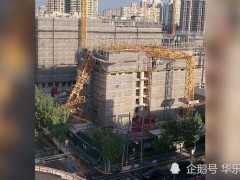 揪心！上海一塔吊傾倒，致1人身亡2人受傷，現場畫面曝光