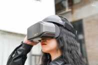 愛奇藝奇遇 2S VR 一體機體驗：這可能是最便宜的 200 寸「巨幕影院」