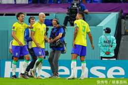 真拿自己當強隊?韓國對攻巴西:半場丟4球,釀成世界盃慘案