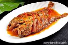 黃花魚特別新鮮，價錢也合適，買上幾斤回家做魚