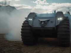 德國軍火巨頭推出“大腳”無人車輛 輪胎可連續充氣 有彈孔也能跑
