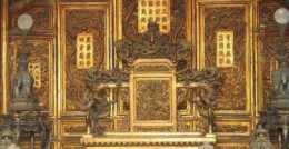 大清皇帝坐了數百年的龍椅，究竟是否為純金打造的？