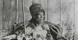 非洲歷史唯一一位女皇帝，一生都形同傀儡，最終在政變中離奇死亡