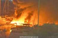突發！深夜香港海面起火！牽涉30餘船， 至少10多艘船沉沒！