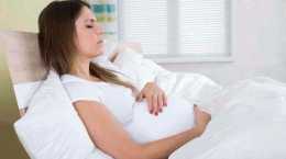 孕婦睡覺總是翻來覆去，會造成胎兒臍帶繞頸嗎？醫生：原因是這4點