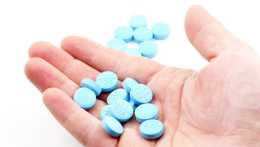 冠心病長期吃他汀類藥物，3個副作用的化解方法，你知道多少？