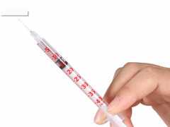 老人重複使用胰島素針頭血糖飆升：反覆使用針頭有6個危害