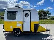 能開50年的拖掛露營車？來自加拿大的硬核時尚mini拖掛房車