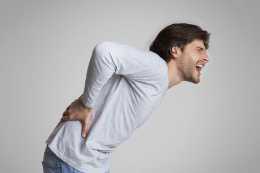 男性腰疼別大意，與腎虛沒關係，或是這4種疾病在“搗亂”
