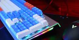 雷柏V530防水背光遊戲機械鍵盤簡評：多配色，好效能