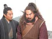 《水滸傳》裡宋江只用一句話就成功化解了朱仝跟李逵之間的恩怨！