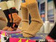 “襪業大王”涉嫌傳銷，50億市值跌一大半，賣襪子早已不是主業？